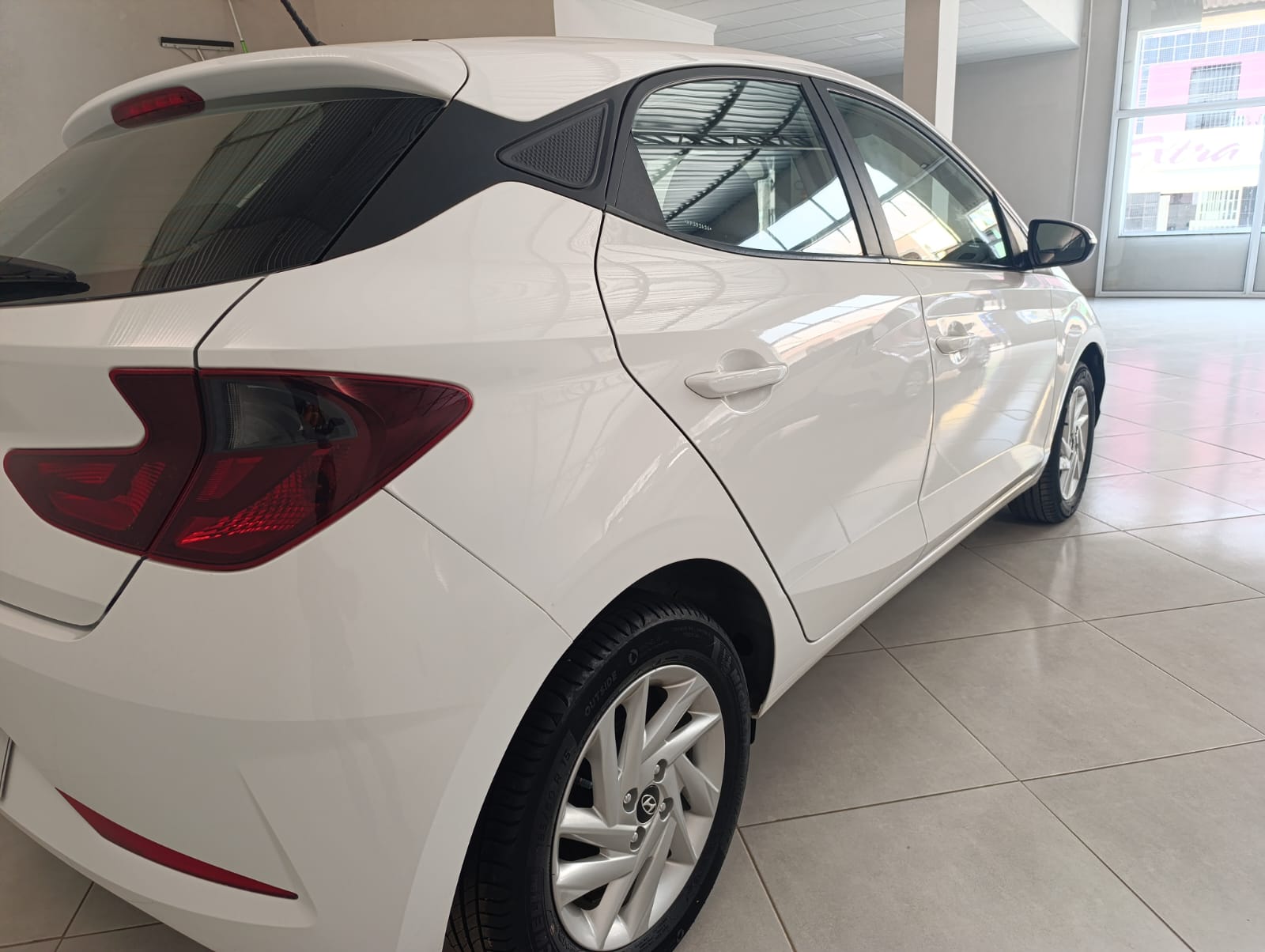 Hyundai HB20 1.0 Evolution - Foto 4