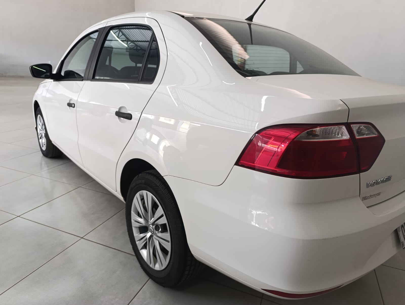 Volkswagen Voyage Comfortline 1.6 - Foto 6