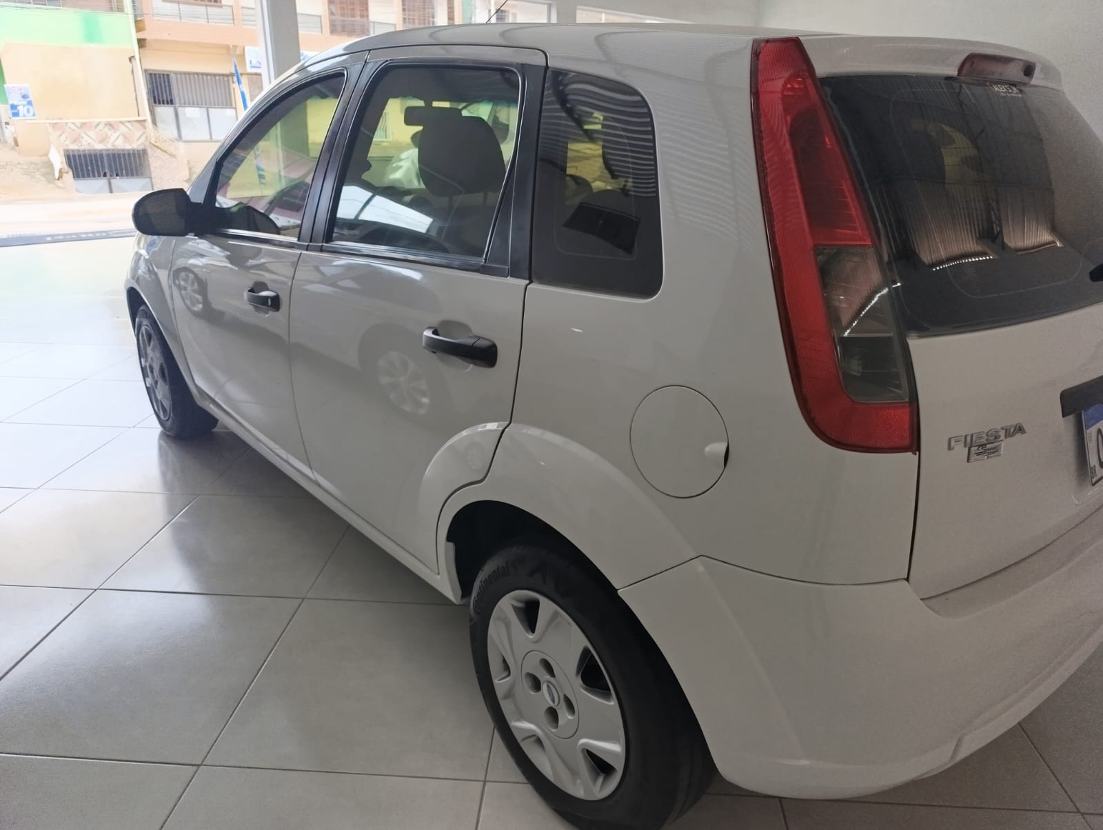 Ford Fiesta SE 1.6 - Foto 5