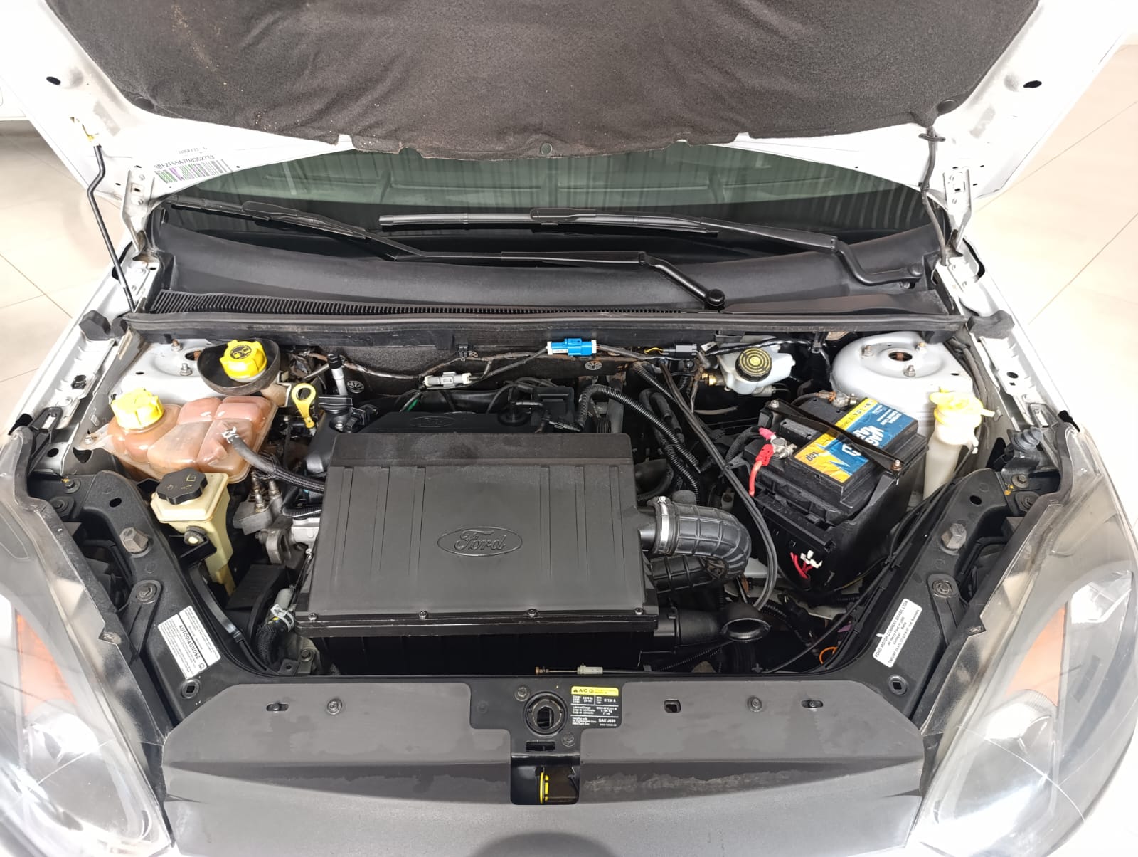 Ford Fiesta SE 1.6 - Foto 8